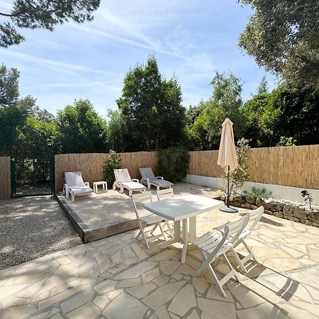 Appartement 1Ch Avec Terrasse Et Jardinet A 400M De La Plage Cavalaire-sur-Mer Bagian luar foto